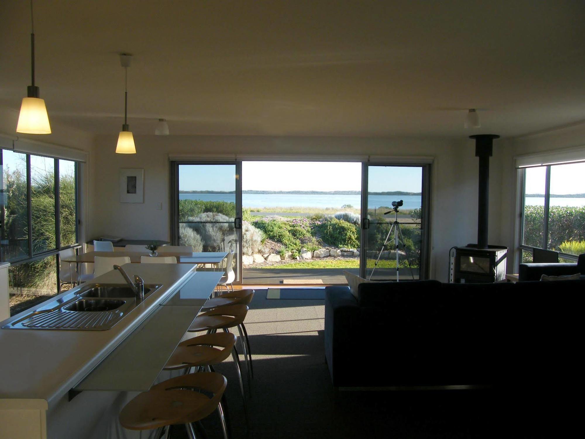 Coorong Waterfront Retreat Villa Meningie Ngoại thất bức ảnh