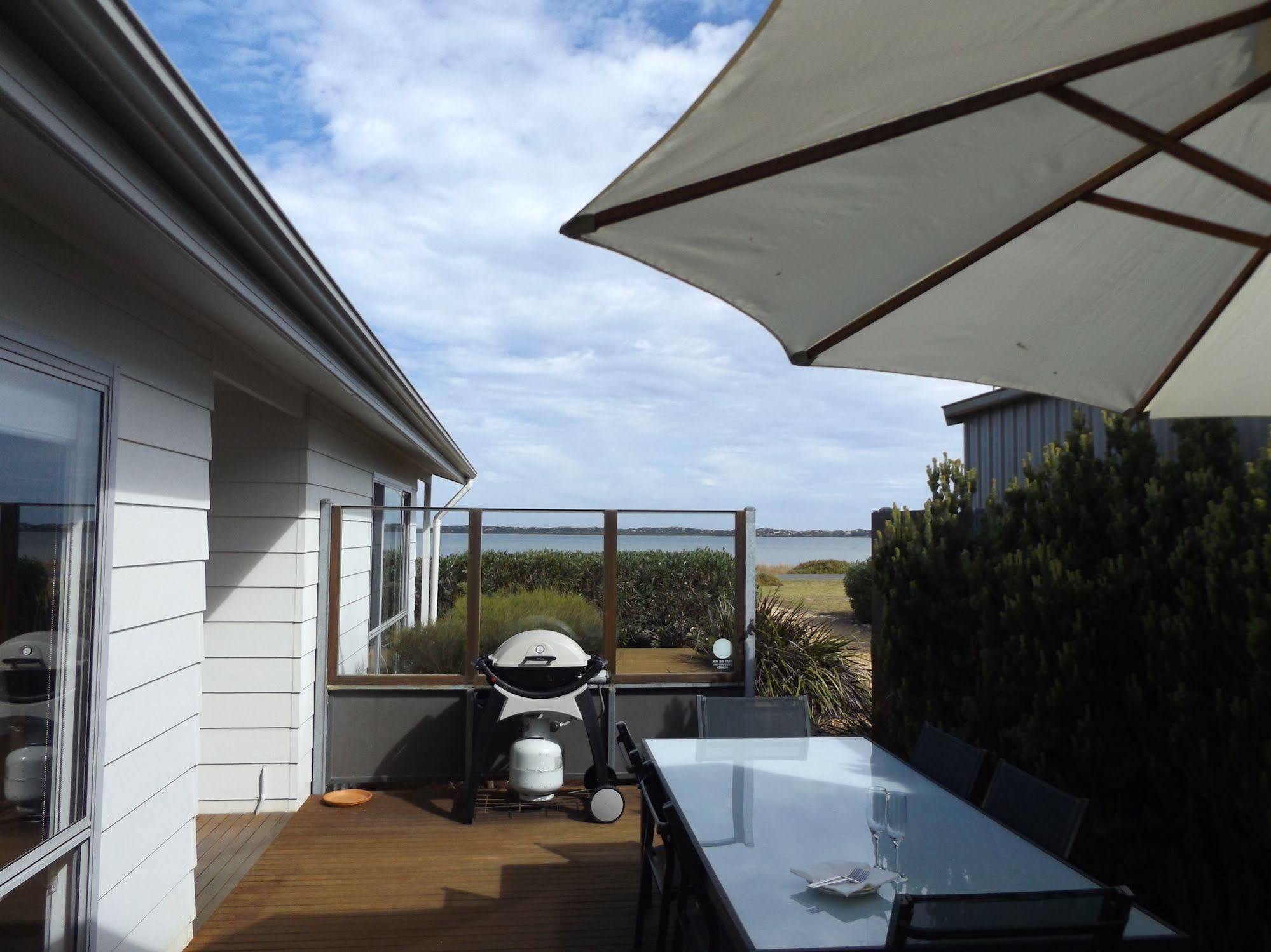 Coorong Waterfront Retreat Villa Meningie Ngoại thất bức ảnh